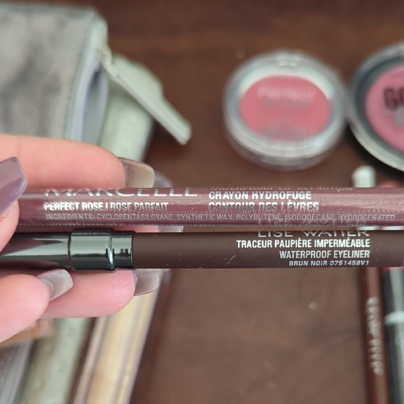 Makeup Bundle no5 - Picture 3 of 6